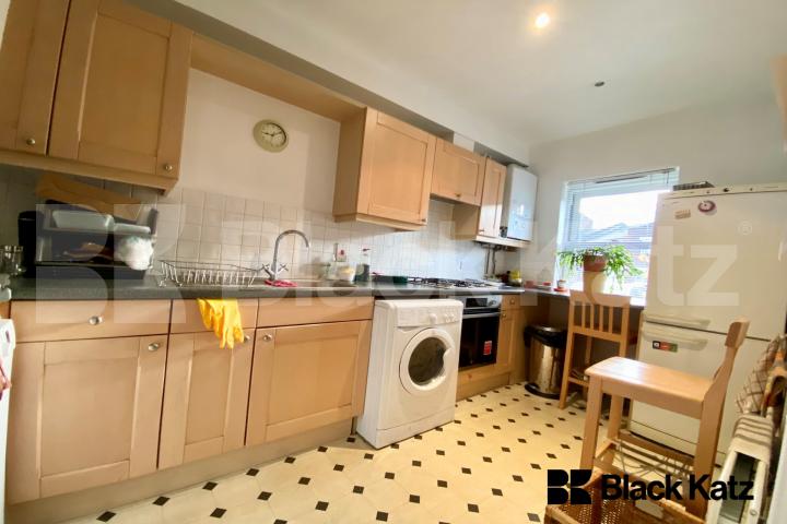 Stunning two double bedroomed Mid-century house Nightingale Mews Gilbert Street, Kennington